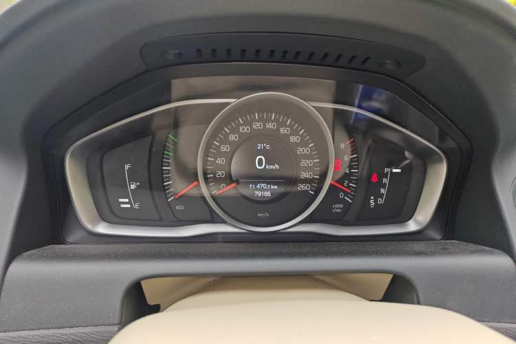 Used Volvo XC60 2015 T5 Smart Upgrade Model