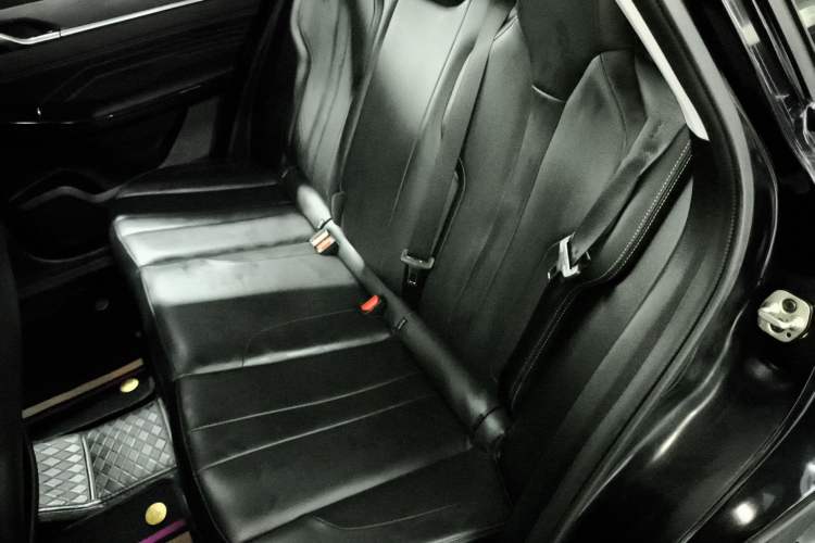 Used Dongfeng Aeolus Mage 2023 1.5T Luxury Edition Left Rear Seat