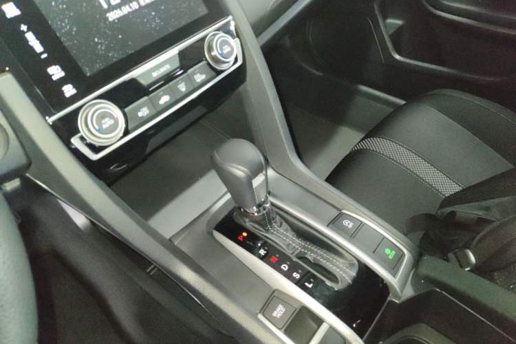 Used Honda Civic 2019 220TURBO CVT Dynamic Edition China VI Gear Lever