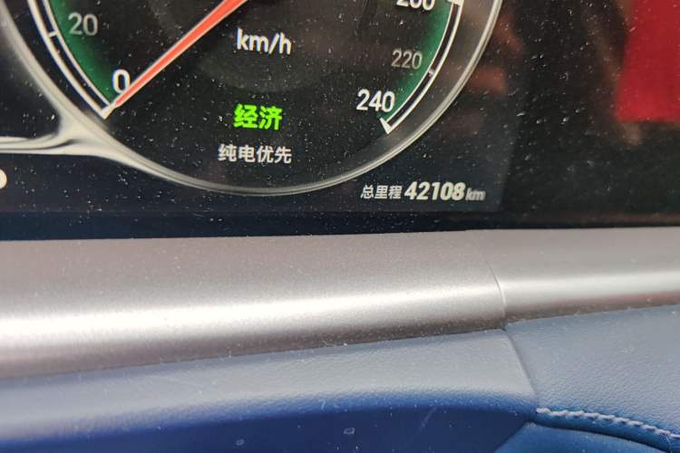 Used VOYAH FREE 2024 Ultra-Long Range Intelligent Driving Version Odometer Close Up