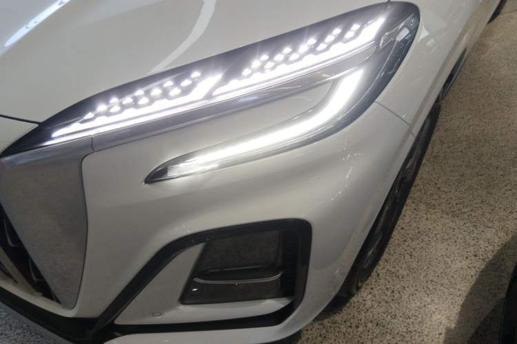 Used Hongqi HS3 2023 2.0T All-Wheel-Drive Youwei Version
