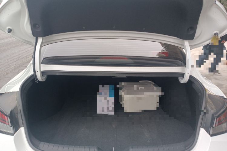 Used Hyundai Elantra 2023 1.5L CVT LUX Prestige Edition
