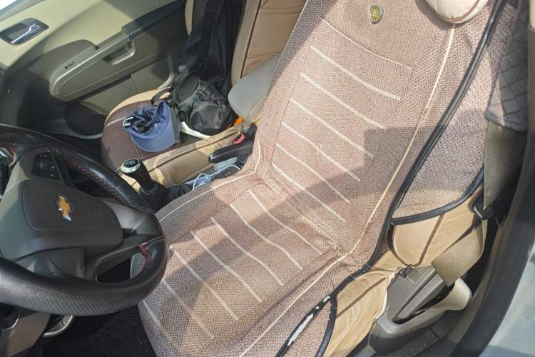 Used Chevrolet Aveo Sonic 2011 Sedan 1.4L Manual Transmission SE