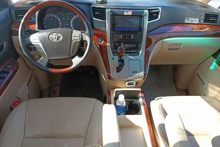 Used Toyota Alphard 2011 3.5L Luxury Edition