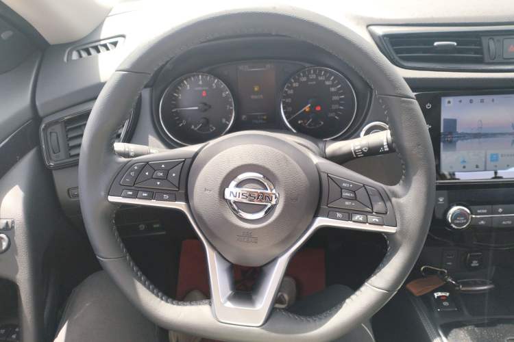 Used Nissan X-Trail 2022 Revised Version 2.0L Two-Wheel Drive Smart Connect Premium Edition
