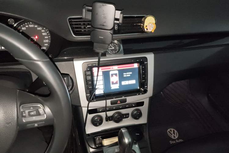 Used Volkswagen Magotan 2013 1.8TSI Luxury Model Audio And AC Panel