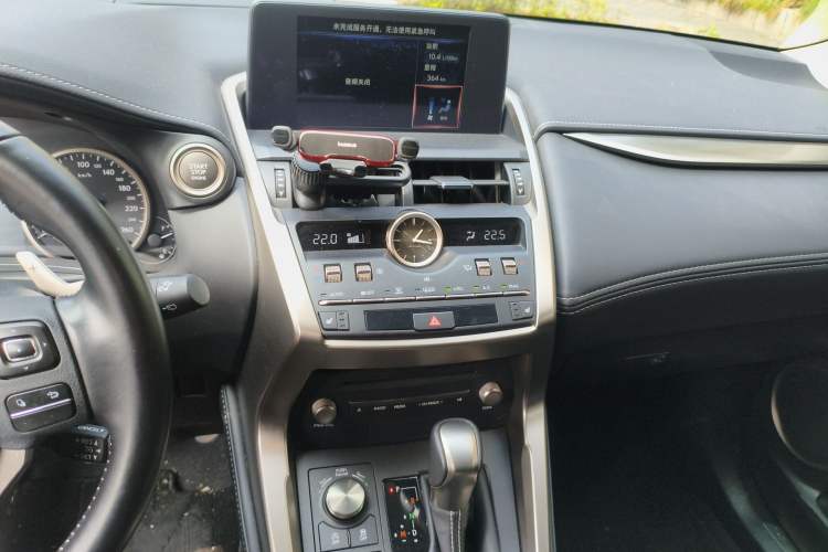 Used Lexus NX 2020 200 Front-Wheel Drive Vmotion Edition China VI Standard
