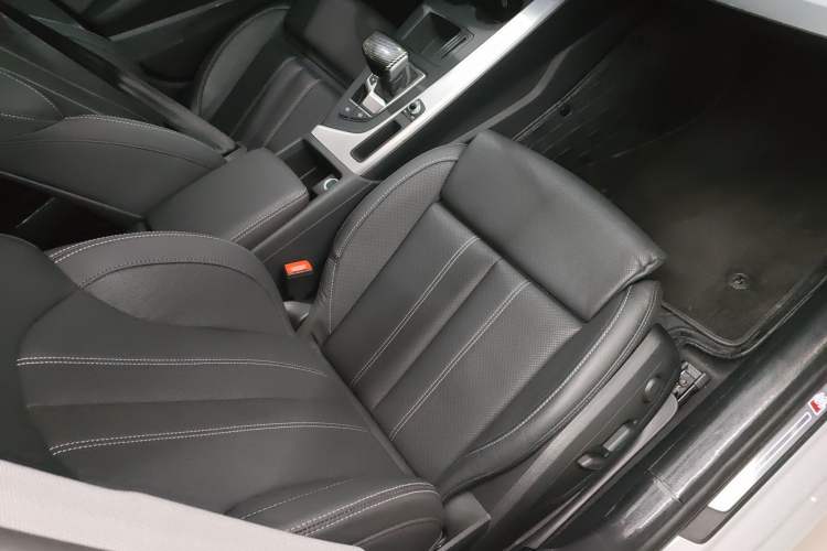 Used Audi A4L 2023 40 TFSI Fashion Dynamic Model
