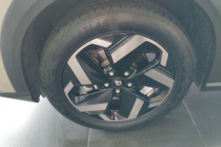 Used Baojun Yunhai 2024 600km Pure Electric Version
