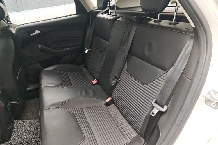 Used Ford Focus 2015 Hatchback EcoBoost 125 Automatic Supreme Style Edition