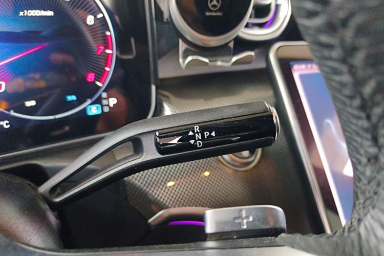 Used Mercedes-Benz C-Class 2023 C 260 L Sport Edition Gear Lever