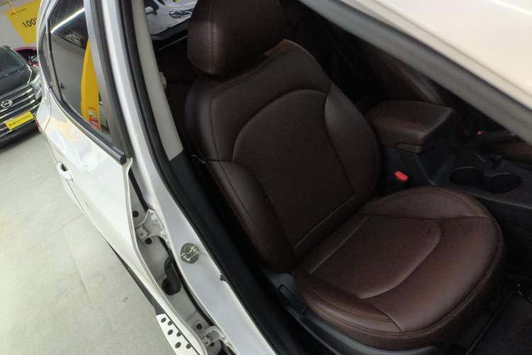 Used Hyundai ix35 2015 2.0L Automatic 2WD Comfort Edition China IV Standard