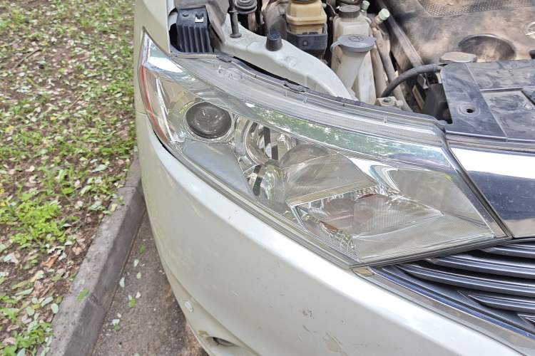 Used Nissan Quest 2015 3.5L SL
