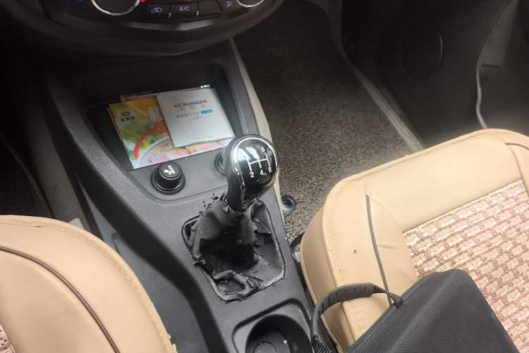 Used Wuling Hongguang 2016 1.5L Restyled S Comfort Version Gear Lever