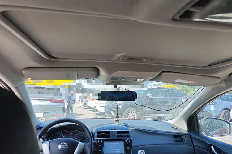 Used Nissan Tiida 2011 1.6L CVT Smart Version
