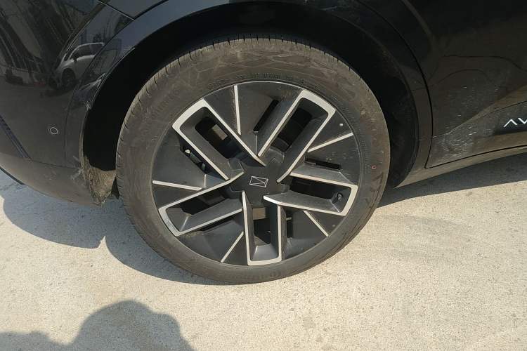 Used Avatr 11 2025 Year Updated Max Extended-Range Version Exterior 5