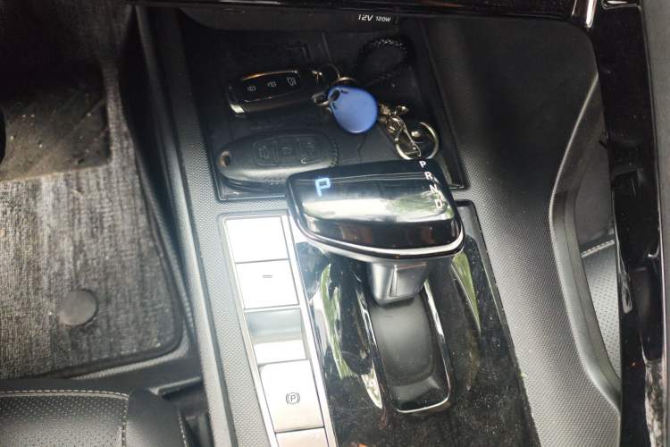 Used Hyundai Elantra 2021 1.5L CVT LUX Prestige Edition