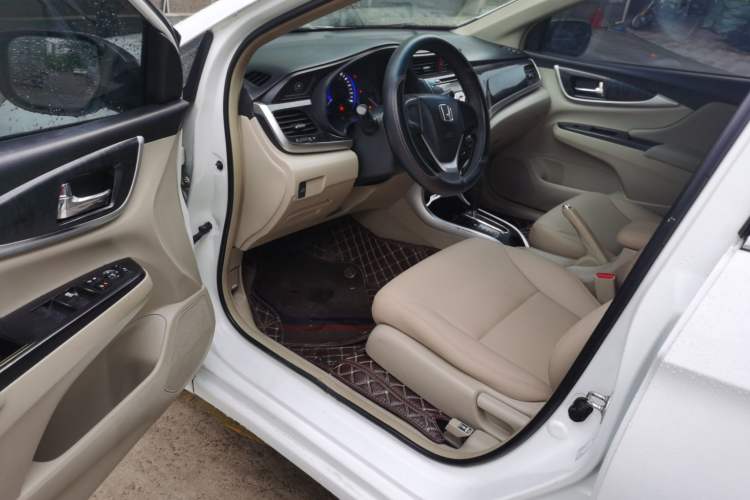 Used Honda Crider 2015 1.8L automatic comfort version Driver Seat