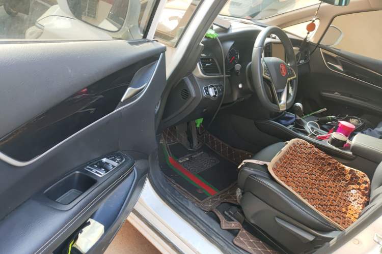 Used BYD Song MAX 2017 1.5T Automatic Smart Connect Elite 7-Seater
