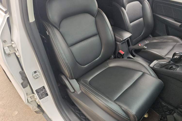 Used MG ZS 2018 1.5L Automatic Luxury Edition China V Standard