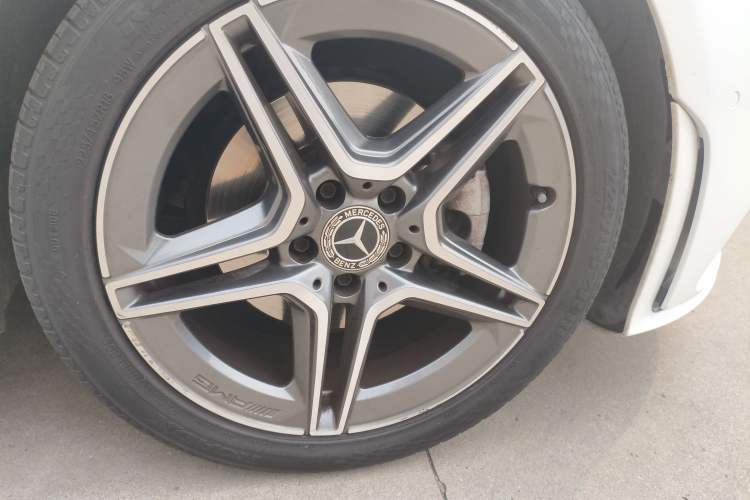 Used Mercedes-Benz CLA 2023 CLA 200 Right Front Wheel Hub