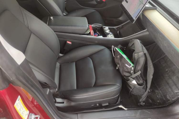 Used Tesla Model 3 2019 Long-Range Rear-Wheel-Drive Version
