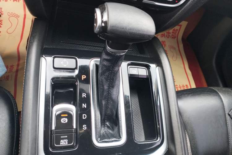 Used GAC Trumpchi GS8 2017 320T Two-Wheel Drive Luxury Smart Connectivity Version (7 Seats)