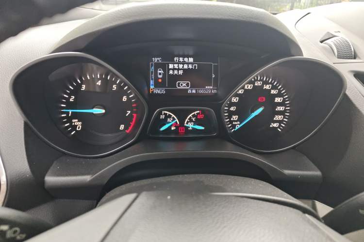 Used Ford Kuga 2013 2.0L GTDi Four-Wheel-Drive Elite Model
