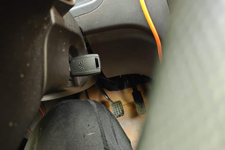 Used Wuling Rongguang 2014 1.2L S Base Model Vehicle Key