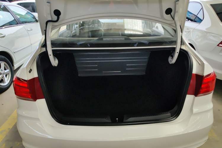 Used Volkswagen Santana 2021 1.5L Automatic Fashion Edition