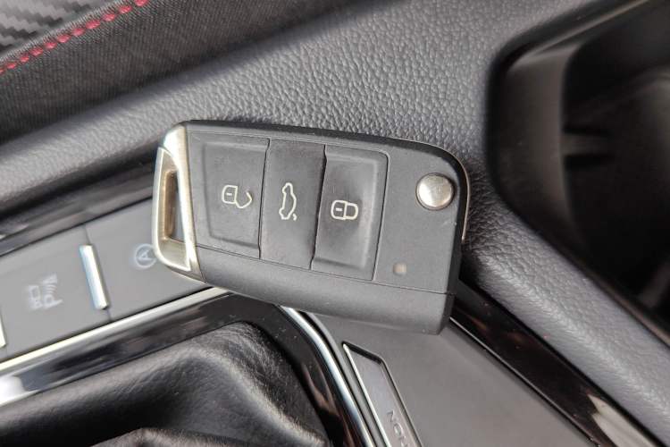 Used Volkswagen Tiguan L 2022 380TSI Automatic All-Wheel Drive R-Line Flagship 7-Seater