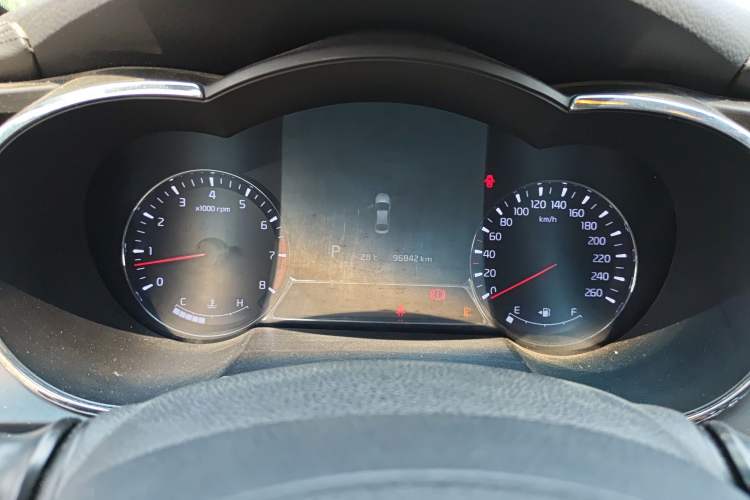 Used Kia K5 2014 2.0L Automatic LUXURY Odometer Close Up