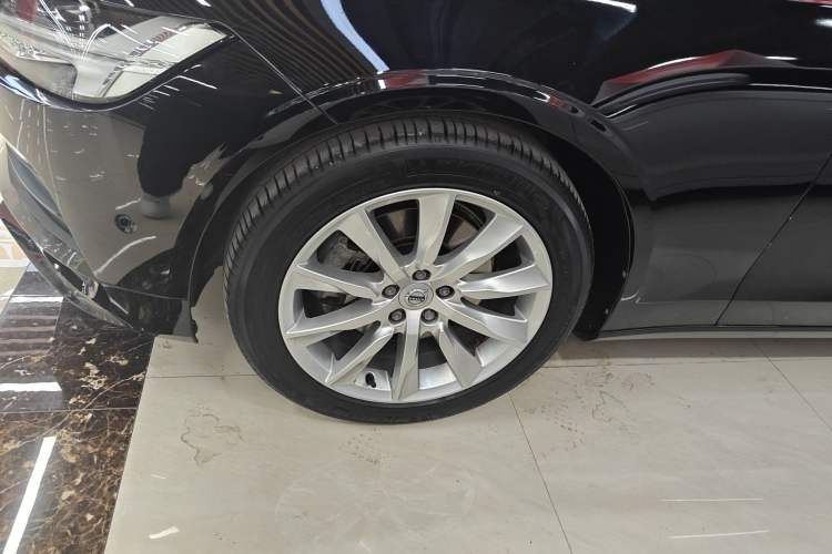 Used Volvo S90 2017 T5 Zhiyuan Edition