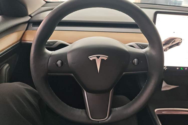 Used Tesla Model 3 2021 Standard Range Rear-Wheel Drive Upgraded Version 3D6 Steering Wheel