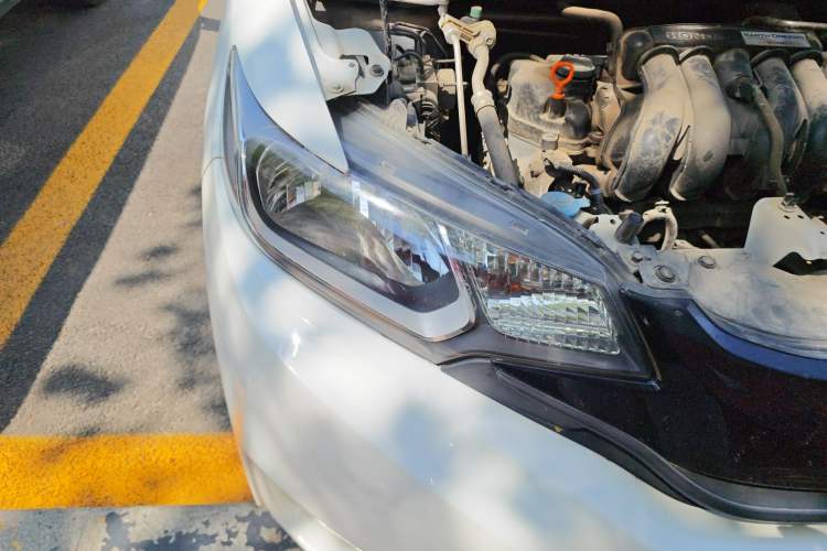 Used Honda Fit 2014 1.5L LX CVT Comfort Model Right Front Headlight