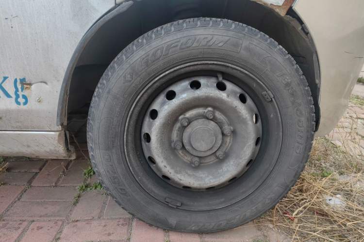 Used Karry Youyou EV 2018 40 kWh Standard Version Right Front Wheel Hub