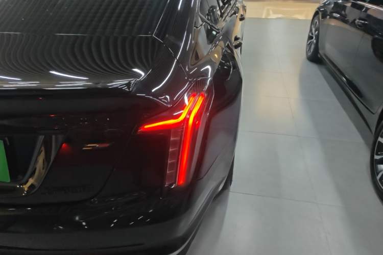 Used Cadillac CT5 2025 28T Track Performance Edition
