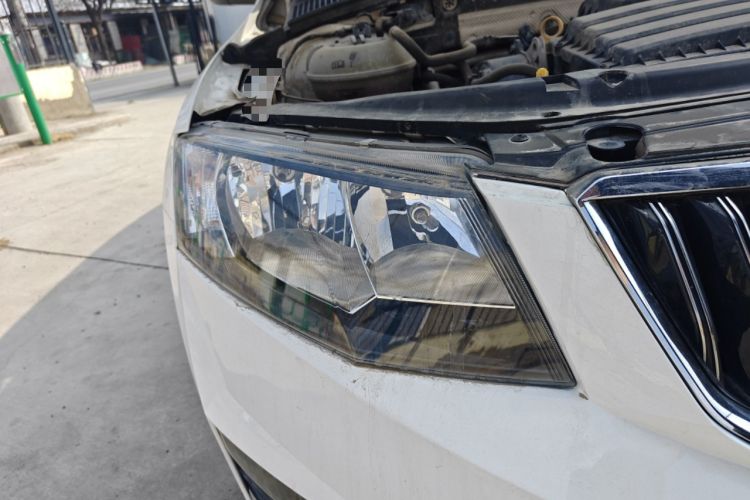 Used Skoda Octavia 2017 1.6L Automatic Chuanxing Edition
