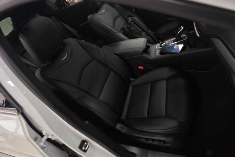 Used Cadillac XT4 2021 28T Two-Wheel Drive Luxury Version
