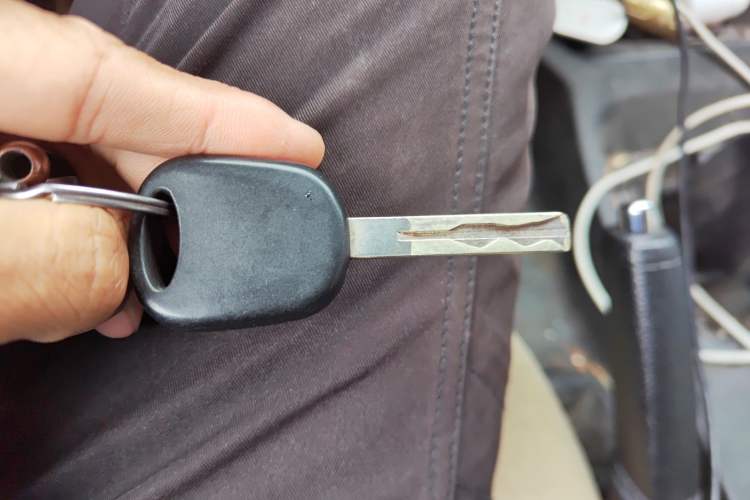 Used FORTHING Lingzhi 2023 M5L 1.6L Base Model 7 Seats Vehicle Key