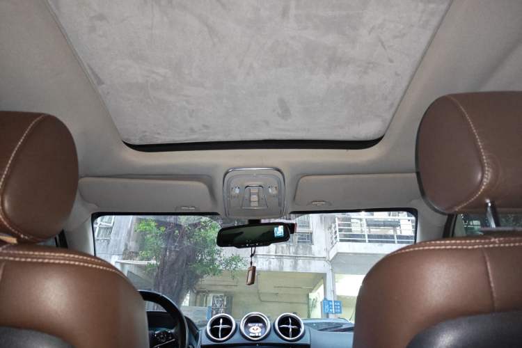 Used BYD Tang New Energy 2015 2.0T Four-Wheel-Drive Flagship Model Headliner