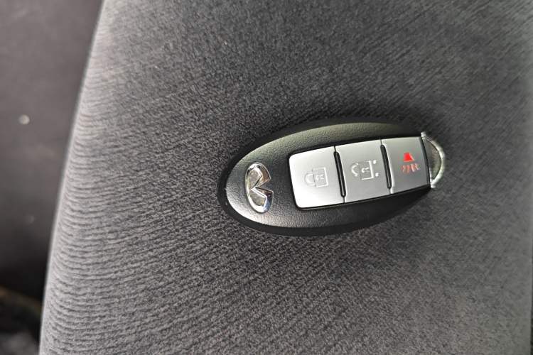 Used Infiniti QX50 2015 2.5L Comfort Edition