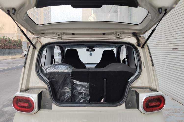 Used Wuling Hongguang MINIEV 2024 3rd Generation 215km Youth Edition
