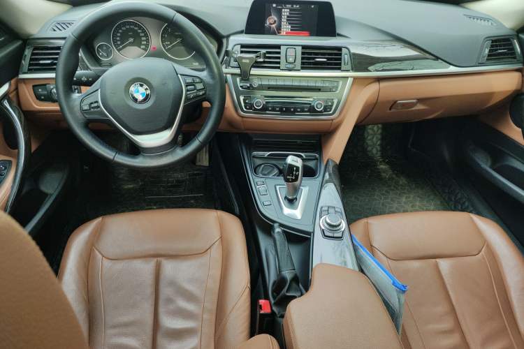 Used BMW 3 Series GT 2014 320i Design Package Model