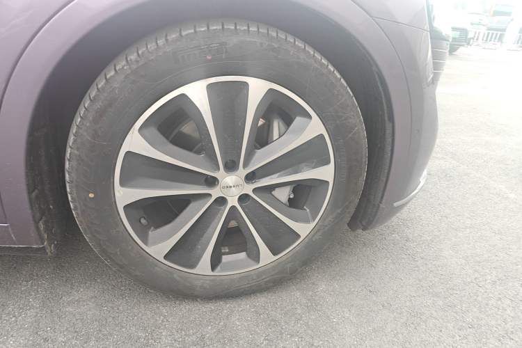 Used Hima Luxeed R7 2025 Range-Extended Version 251 km Max
