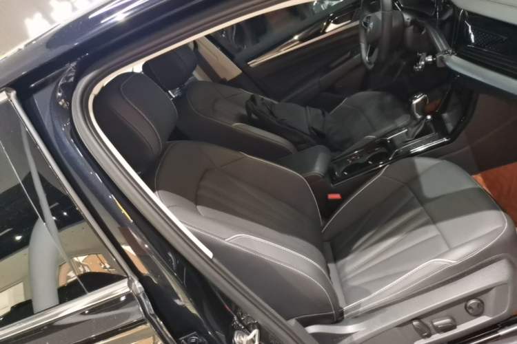 Used Volkswagen Passat 2024 330TSI Starry Elite Edition
