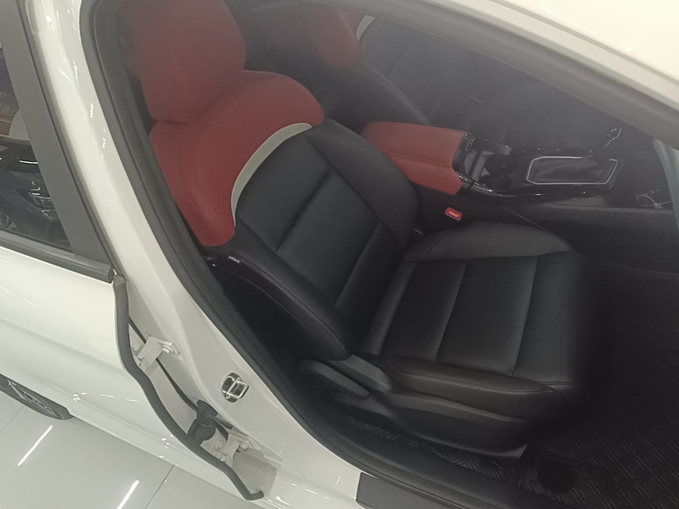 MG 5 2023 180 DVVT CVT Luxury Edition — снимка 19