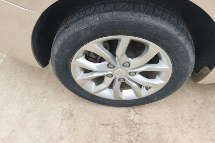 Used Geely Auto Emgrand GL 2017 1.3T Manual Elite Model
