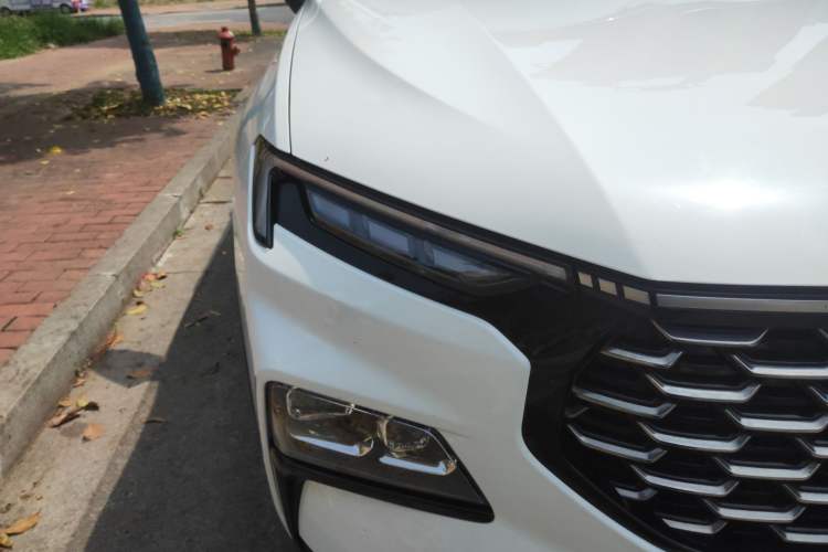 Used Ford Equator Sport 2022 EcoBoost 170 Platinum Edition Right Front Headlight