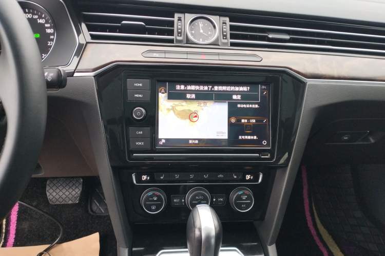 Used Volkswagen Magotan 2019 330TSI DSG Luxury Model China V Standard Audio And AC Panel